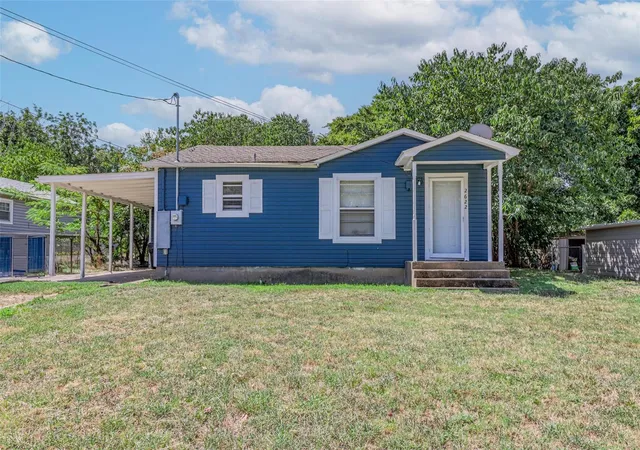 Photo 1 of Single family home for sale at 2622 W Johnson St, Denison, TX 75020 | MLS# 21395974 | Listing updated on 2026-09-26