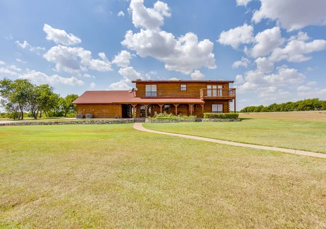 Photo 4 of House for sale at 5900 County Rd 1229, Godley, TX 76044 | MLS# 21378449 | Listing updated on 2026-10-02