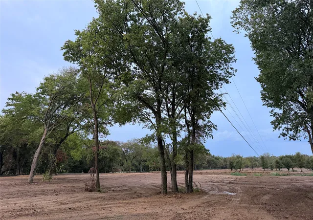 Photo 4 of Land for sale at 4772 County Rd 707, Cleburne, TX 76031 | MLS# 21383270 | Listing updated on 2026-10-01