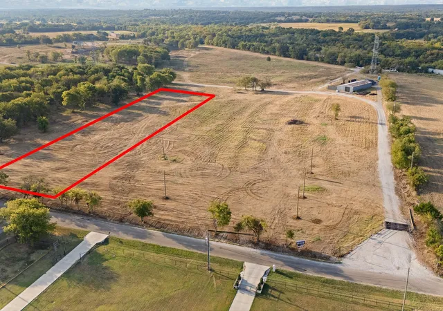 Photo 1 of Land for sale at 4724 County Rd 707, Cleburne, TX 76031 | MLS# 21383229 | Listing updated on 2026-10-01