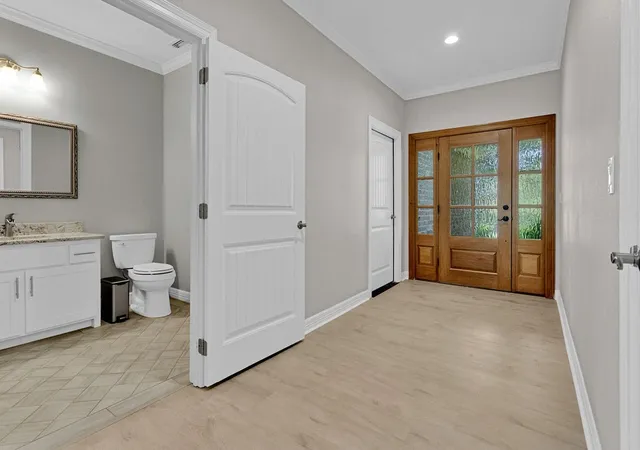 Photo 2 of Single family home for sale at 22782 N Us Hwy 69, Mineola, TX 75773 | MLS# 21396019 | Listing updated on 2026-09-26