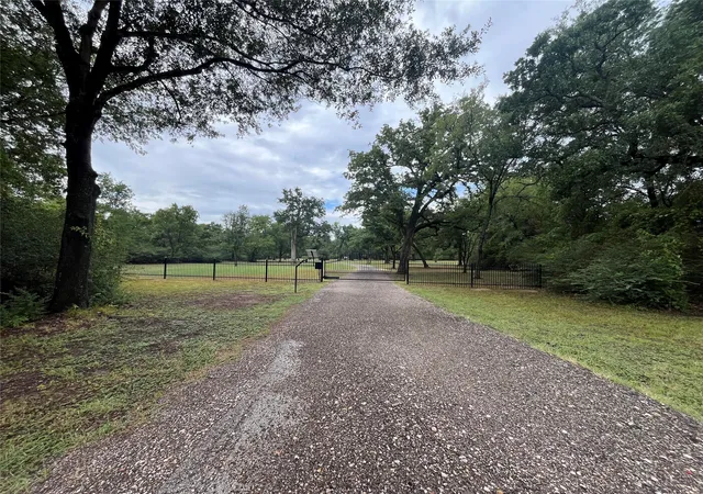 Photo 1 of House for sale at 1747 W Highway 84, Mexia, TX 76667 | MLS# 21394841 | Listing updated on 2026-10-01