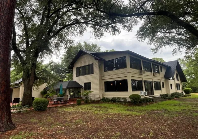 Photo 4 of House for sale at 1747 W Highway 84, Mexia, TX 76667 | MLS# 21394841 | Listing updated on 2026-10-01