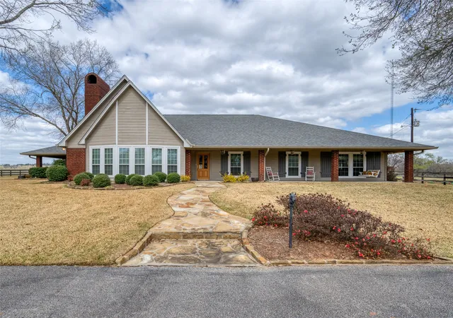Single family home for sale at 839 An County Rd 320, Frankston, TX 75763 | MLS# 21395934