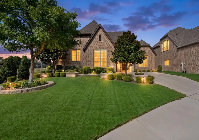 Photo 1 of Sale Pending at 5604 Heron Dr W, Colleyville, TX 76034 | MLS# 21395432 | Listing updated on 2026-10-06