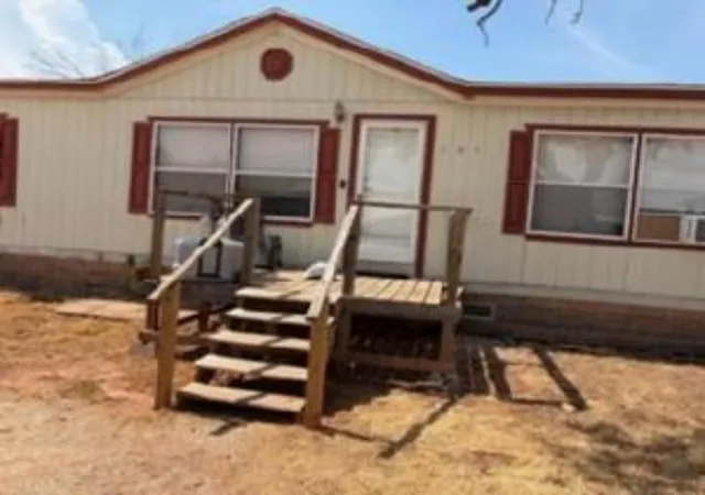 Photo 1 of Manufactured home for sale at 105 Seminole St, Tye, TX 79563 | MLS# 21395199 | Listing updated on 2026-10-05