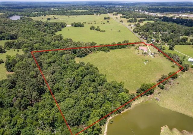 Photo 2 of Single family home for sale at 435 County Rd 3204, Quitman, TX 75783 | MLS# 21395998 | Listing updated on 2026-09-26