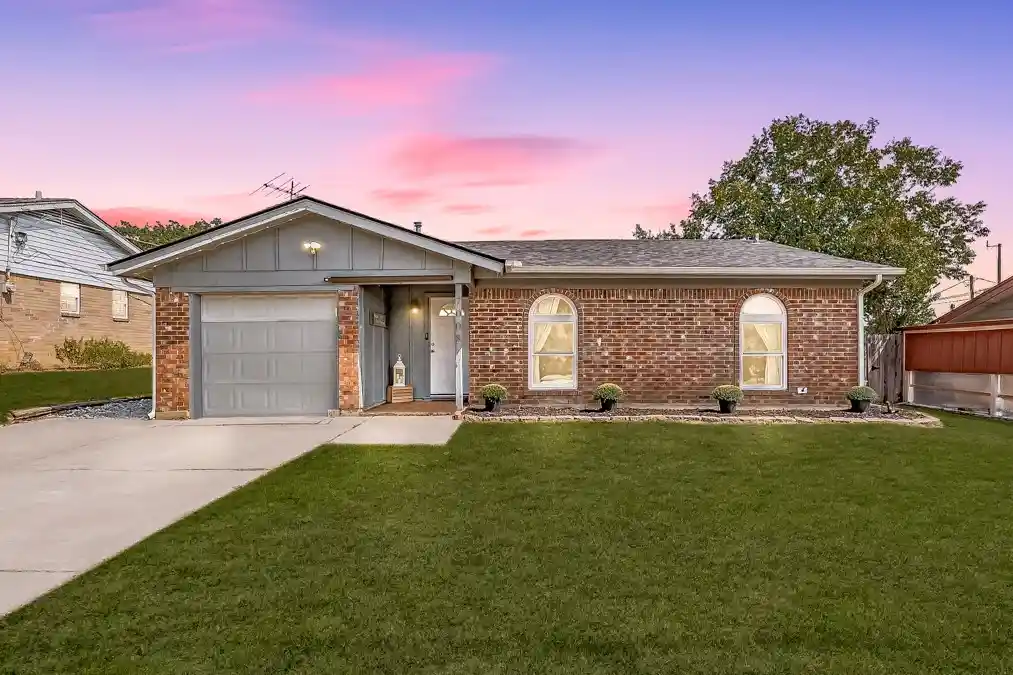 Photo 1 of Single family home for sale at 7008 Smithfield Rd, North Richland Hills, TX 76182 | MLS# 21394722 | Listing updated on 2026-10-24