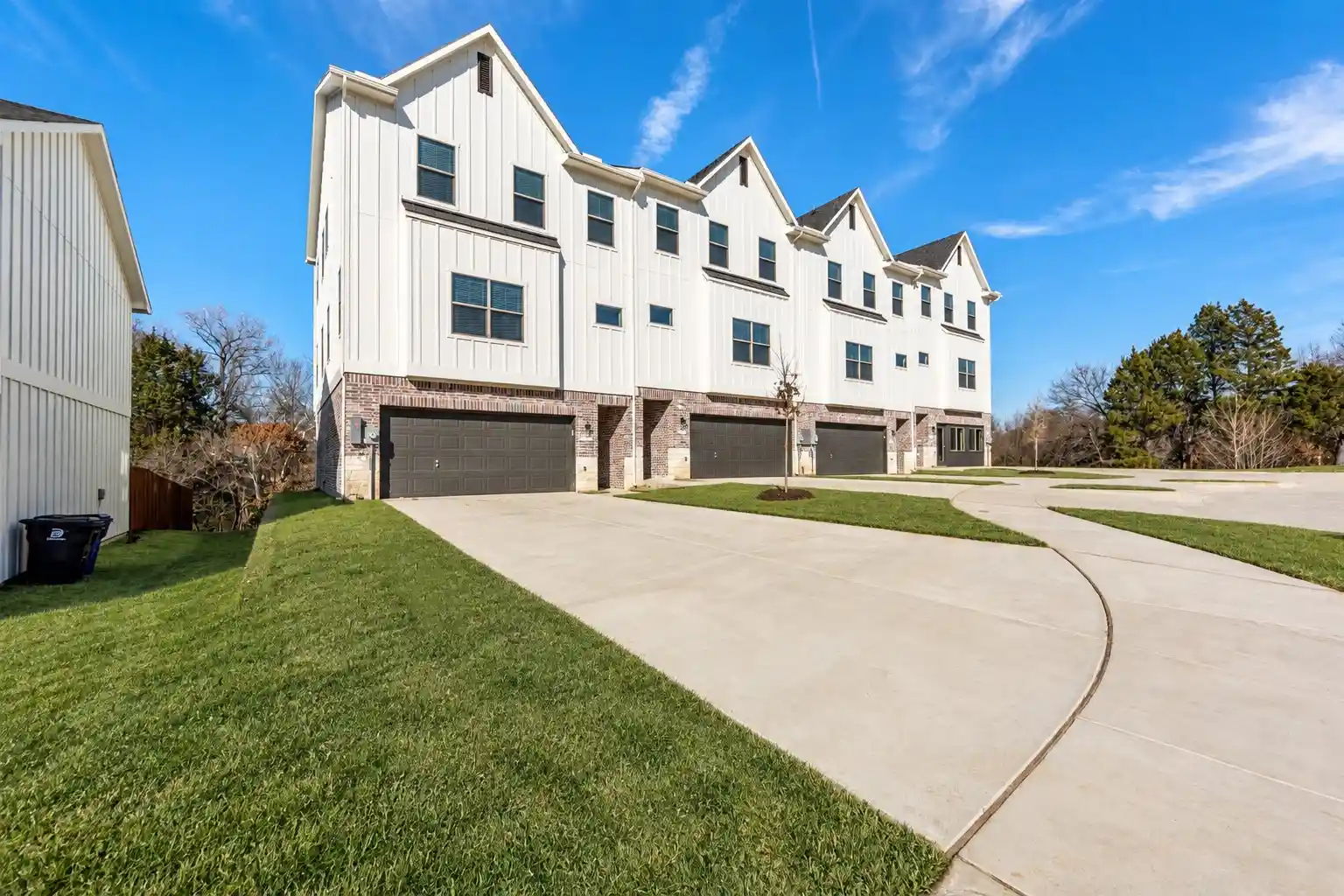 Photo 1 of Townhouse for sale at 6446 Mason Ct, Dallas, TX 75227 | MLS# 21388159 | Listing updated on 2026-10-25