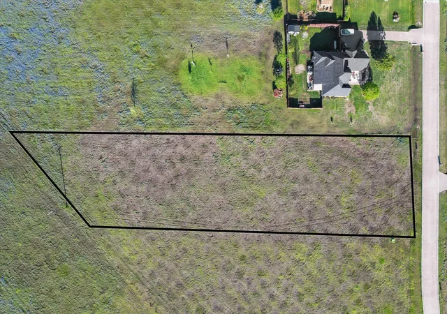 Photo 2 of Land for sale at 8 Hunter Pass, Waxahachie, TX 75165 | MLS# 21393317 | Listing updated on 2026-09-28