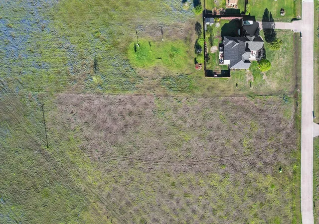 Photo 3 of Land for sale at 8 Hunter Pass, Waxahachie, TX 75165 | MLS# 21393317 | Listing updated on 2026-09-28