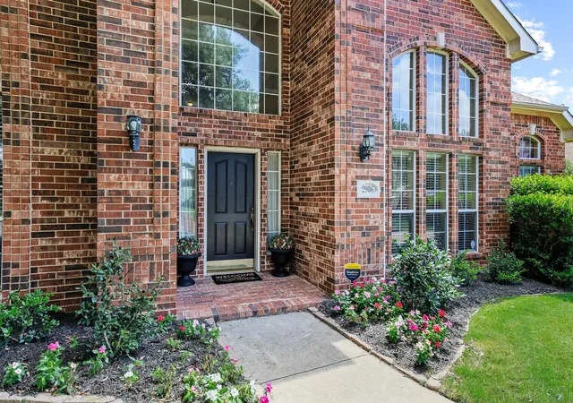 Photo 2 of Single family home for sale at 2986 Marlow Ln, Richardson, TX 75082 | MLS# 21390250 | Listing updated on 2026-09-26