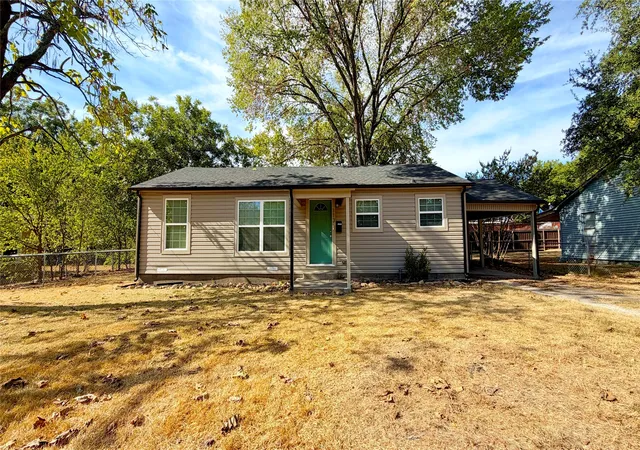 Photo 1 of Single family home for sale at 113 Hackberry St, Terrell, TX 75160 | MLS# 21396046 | Listing updated on 2026-09-26