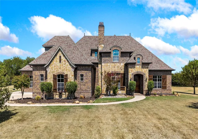 Photo 2 of Single family home for sale at 4840 Serenity Trl, Mc Kinney, TX 75071 | MLS# 21393801 | Listing updated on 2026-10-09
