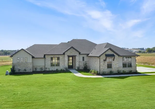 Photo 2 of Single family home for sale at 1099 Paradise Pkwy, Poolville, TX 76487 | MLS# 21395991 | Listing updated on 2026-09-26