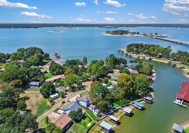 Photo 40 of Single family home for sale at 122 Redondo Dr, Gun Barrel City, TX 75156 | MLS# 21385919 | Listing updated on 2026-10-02