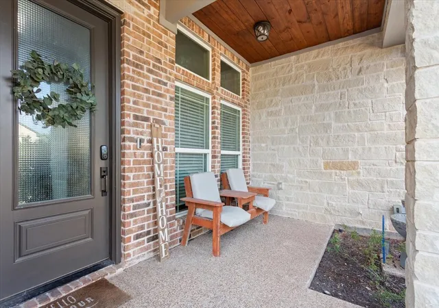 Photo 3 of Single family home for sale at 10305 Creekside Ln, Woodway, TX 76712 | MLS# 21396165 | Listing updated on 2026-09-26