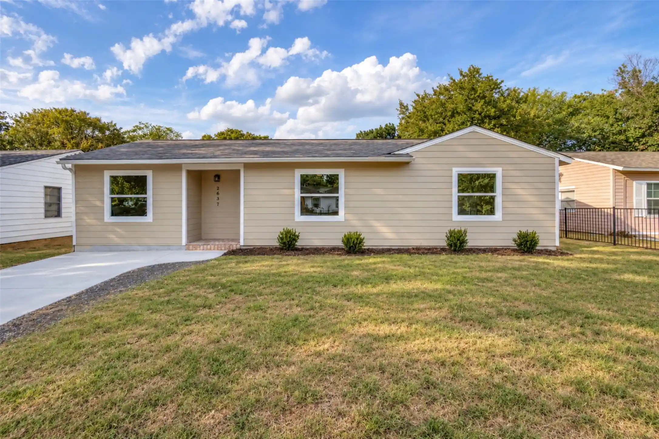 Photo 1 of Single family home for sale at 2637 Marbella Ln, Dallas, TX 75228 | MLS# 21396185 | Listing updated on 2026-10-13
