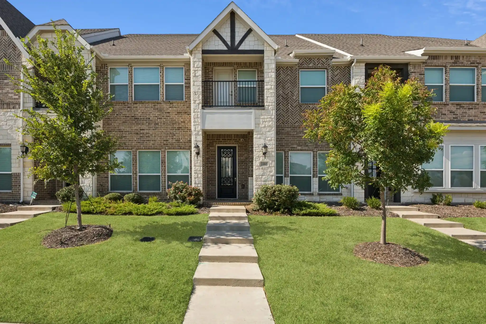Photo 1 of Townhouse for sale at 1885 Wittington Pl, Dallas, TX 75234 | MLS# 21394347 | Listing updated on 2026-10-25