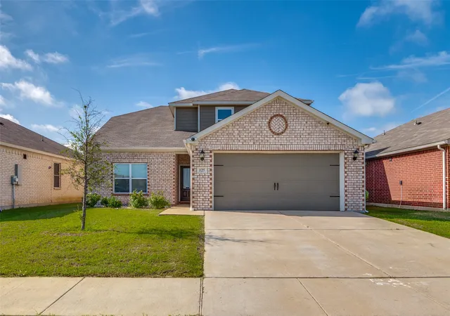 Photo 3 of Single family home for sale at 125 Sammy Fowler Ave, Venus, TX 76084 | MLS# 21396215 | Listing updated on 2026-10-08