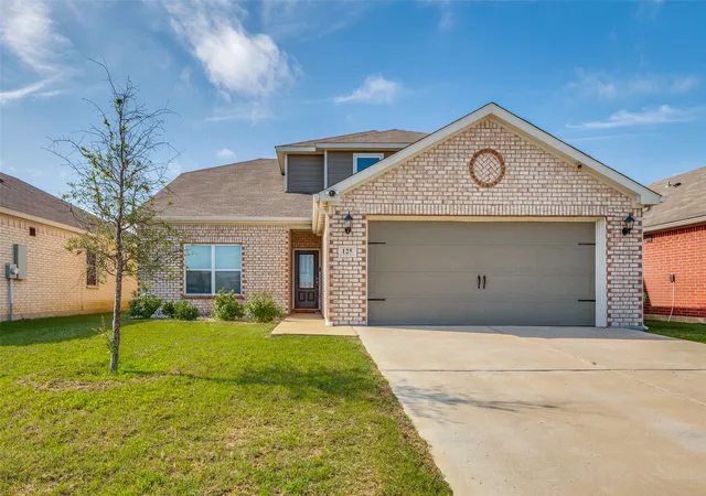 Photo 3 of Single family home for sale at 125 Sammy Fowler Ave, Venus, TX 76084 | MLS# 21396215 | Listing updated on 2026-10-08