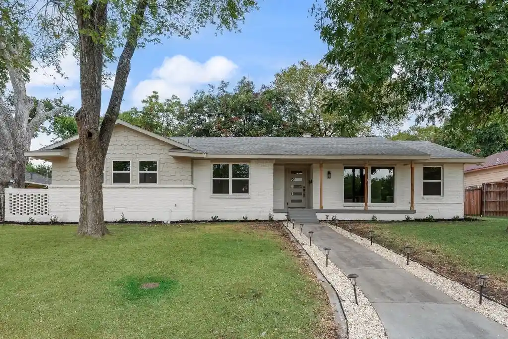Photo 1 of Sale Pending at 804 Brk Valley Ln, Dallas, TX 75232 | MLS# 21395167 | Listing updated on 2026-10-22