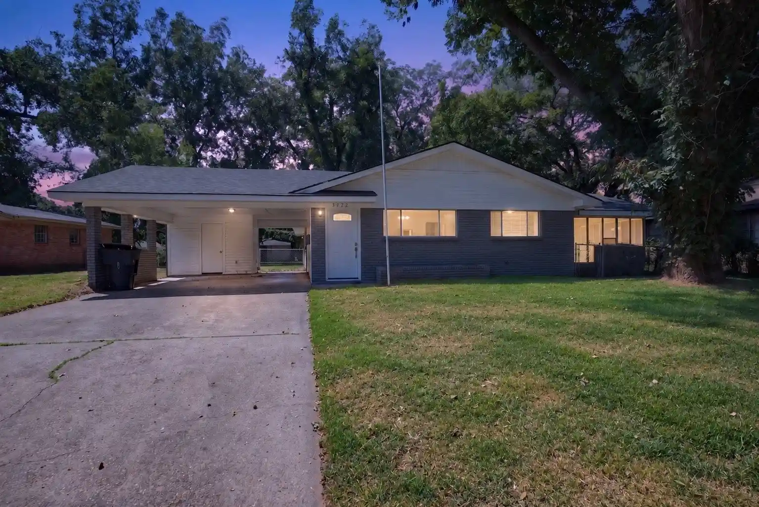 Photo 1 of Single family home for sale at 3922 Parkway Dr, Bossier City, LA 71112 | MLS# 21394664 | Listing updated on 2026-10-23