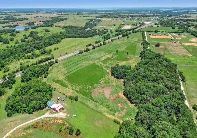 Photo 2 of Land for sale at Lot 3 Tba Us Hwy 377, Gordonville, TX 76264 | MLS# 21396061 | Listing updated on 2026-09-26