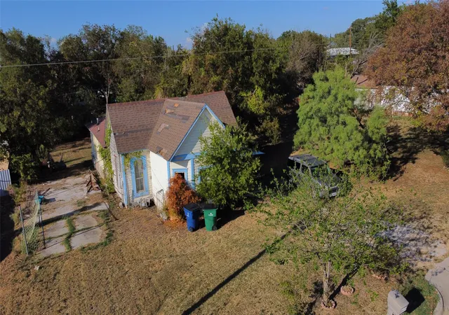 Photo 1 of Sale Pending at 1205 Thompson St, Bridgeport, TX 76426 | MLS# 21393736 | Listing updated on 2026-09-29