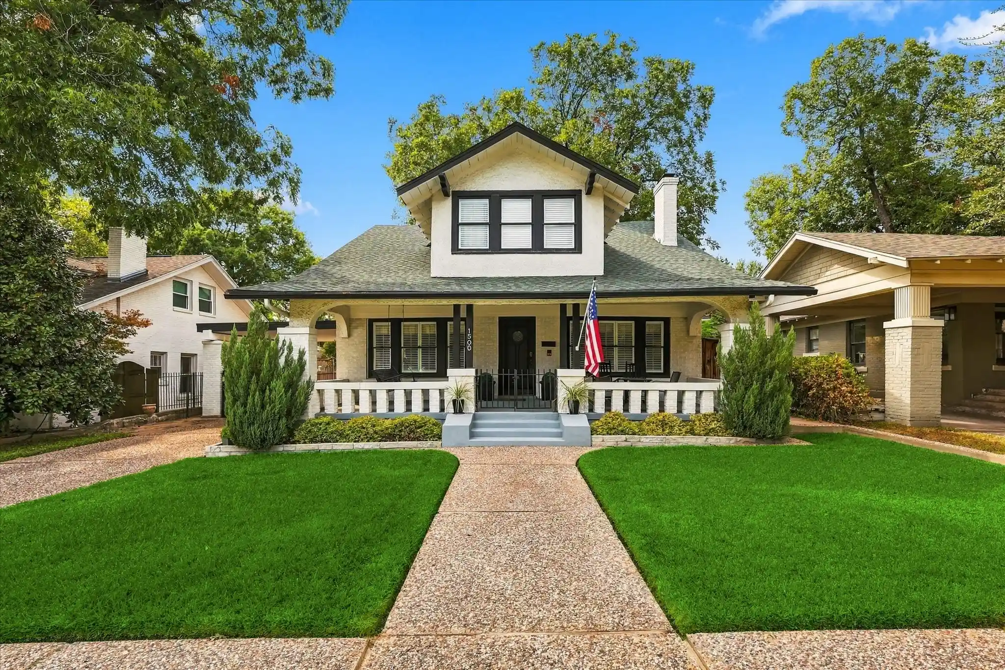 Single family home for sale at 1500 Clover Ln, Fort Worth, TX 76107 | MLS# 21395932