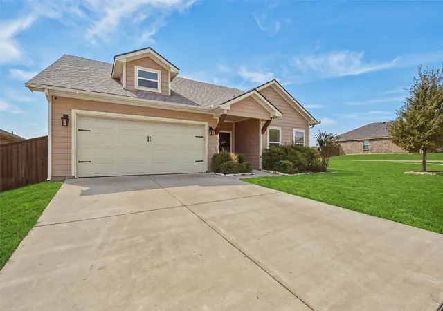 Photo 1 of Single family home for sale at 3302 Sweetwater Way, Sherman, TX 75090 | MLS# 21396266 | Listing updated on 2026-09-26