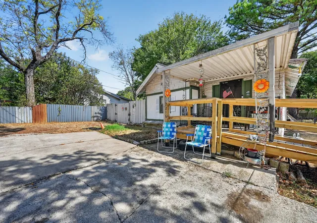 Photo 2 of Single family home for sale at 2216 Suewood Ln, Dallas, TX 75217 | MLS# 21395732 | Listing updated on 2026-10-01