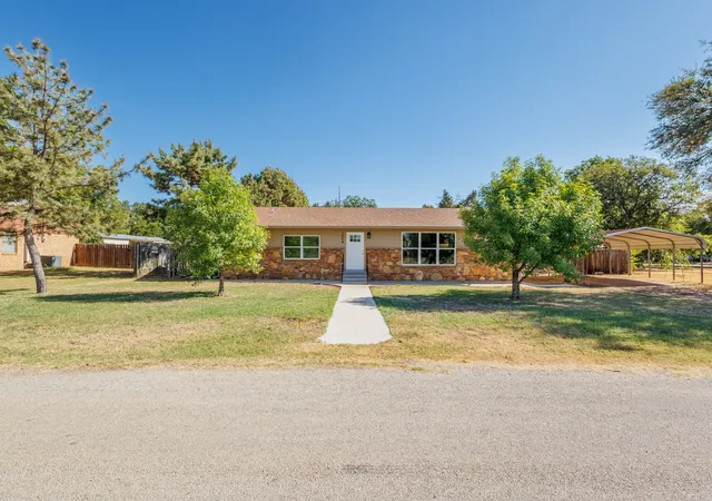 Single family home for sale at 1604 Dublin St, Brownwood, TX 76801 | MLS# 21391874