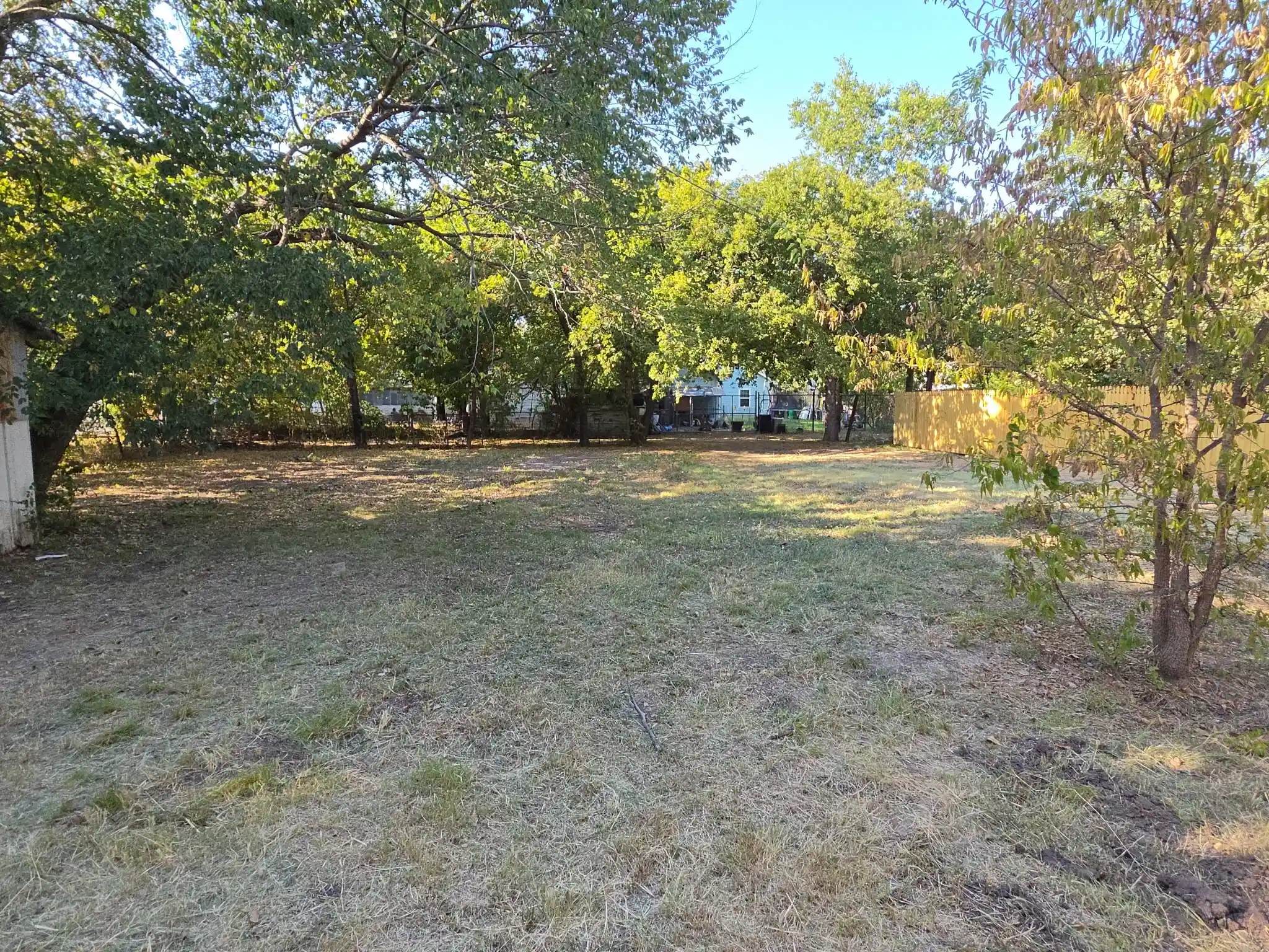Land for sale at 1013 E Tennie, Gainesville, TX 76240 | MLS# 21396399
