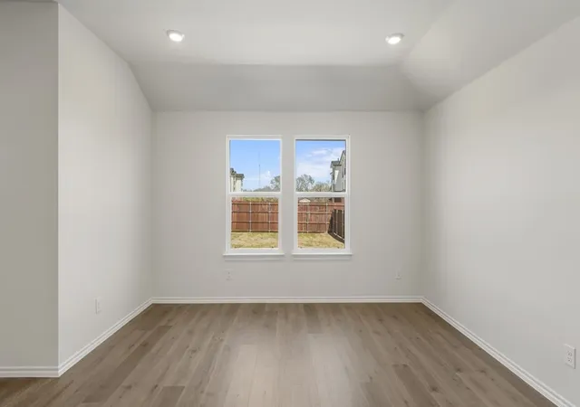 Photo 3 of Single family home for sale at 112 Silvergrass St, Royse City, TX 75189 | MLS# 21396401 | Listing updated on 2026-10-01