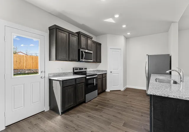 Photo 2 of Single family home for sale at 1701 Sierra Dr, Seagoville, TX 75159 | MLS# 21396441 | Listing updated on 2026-09-26