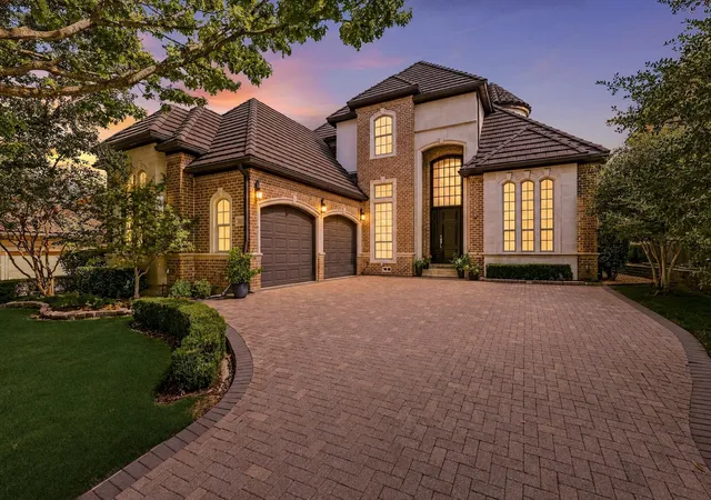 Photo 1 of Single family home for sale at 4320 Saint Andrews Blvd, Irving, TX 75038 | MLS# 21395696 | Listing updated on 2026-09-28