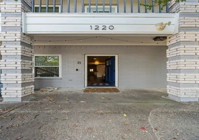 Photo 3 of Multi family home for sale at 1220 Wood Ave, Waco, TX 76706 | MLS# 21394389 | Listing updated on 2026-09-26