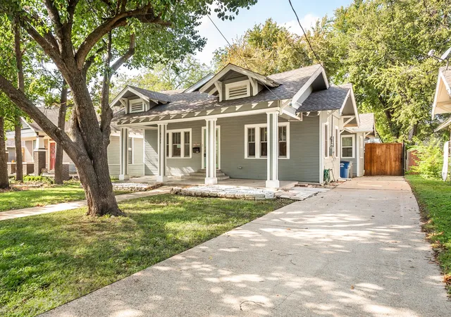 Photo 3 of Single family home for sale at 5327 Worth St, Dallas, TX 75214 | MLS# 21396281 | Listing updated on 2026-09-26