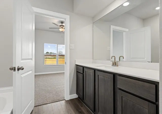 Photo 4 of Single family home for sale at 1725 Paul Dr, Seagoville, TX 75159 | MLS# 21396458 | Listing updated on 2026-09-26