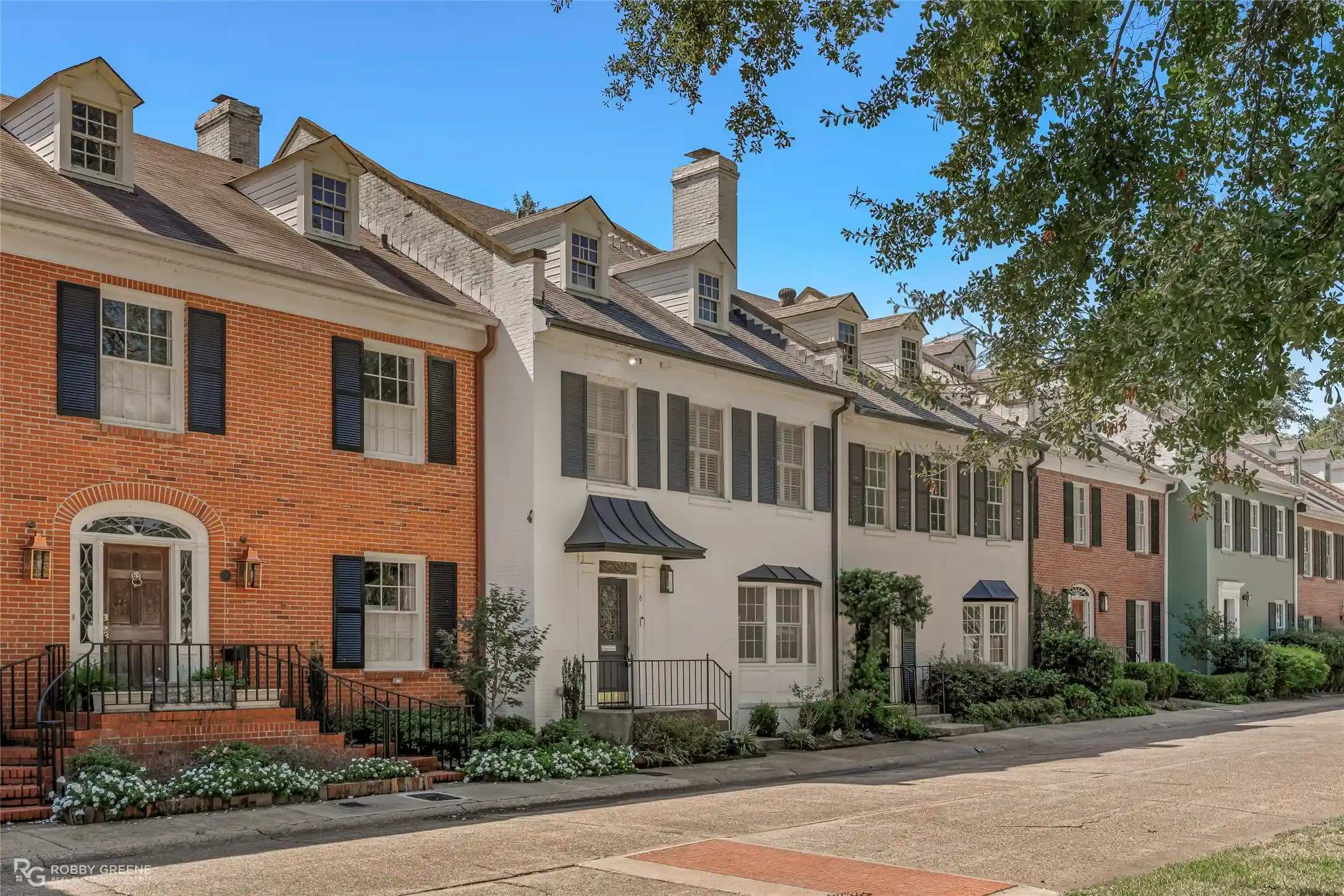 Photo 1 of Townhouse for sale at 8 Dudley Sq, Shreveport, LA 71106 | MLS# 21396233 | Listing updated on 2026-10-22