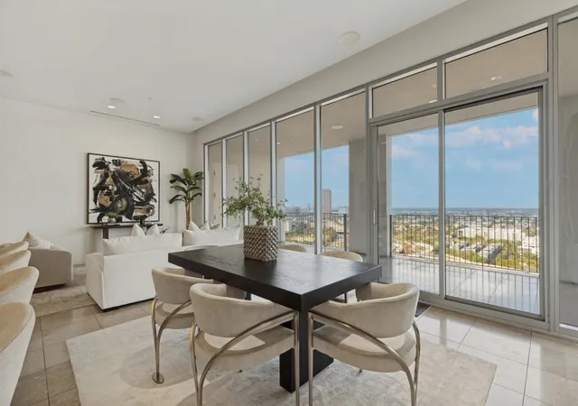 Photo 3 of Condo for sale at 1717 Arts Plz #1804, Dallas, TX 75201 | MLS# 21396077 | Listing updated on 2026-10-10