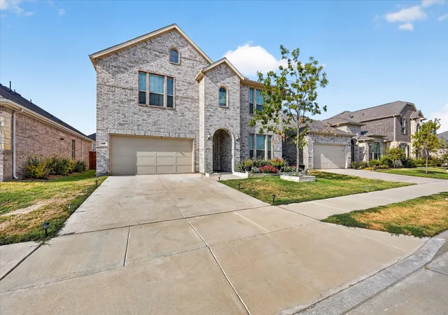 Photo 1 of Single family home for sale at 148 Invermore Dr, Little Elm, TX 75068 | MLS# 21396486 | Listing updated on 2026-10-01