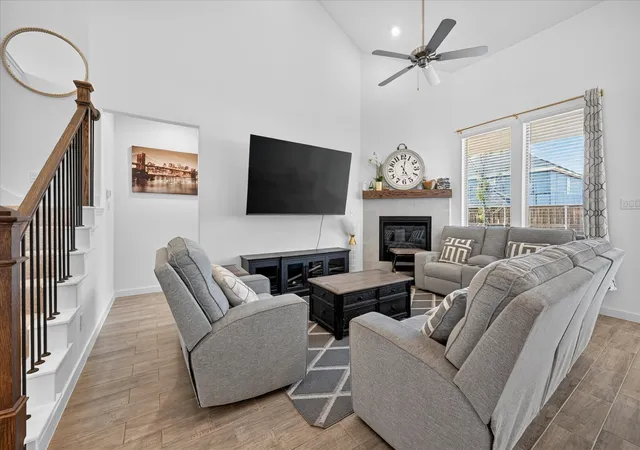 Photo 3 of Single family home for sale at 148 Invermore Dr, Little Elm, TX 75068 | MLS# 21396486 | Listing updated on 2026-10-01