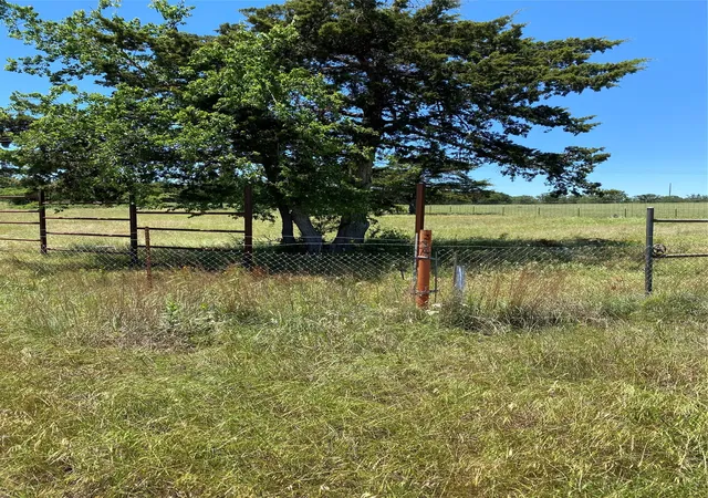 Photo 1 of Land for sale at 5925 Highway 287, Bowie, TX 76230 | MLS# 21396499 | Listing updated on 2026-09-26