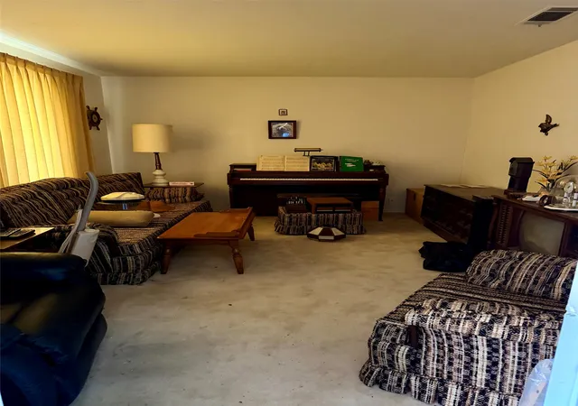 Photo 2 of Sale Pending at 3221 Burgandy Ln, Sherman, TX 75090 | MLS# 21388051 | Listing updated on 2026-10-02