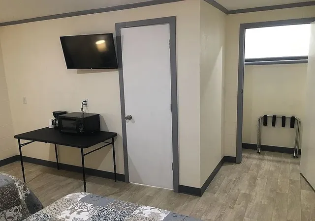 Photo 4 of Manufactured home for sale at 804 S 1st Street, Roby, TX 79543 | MLS# 21396649 | Listing updated on 2026-09-29