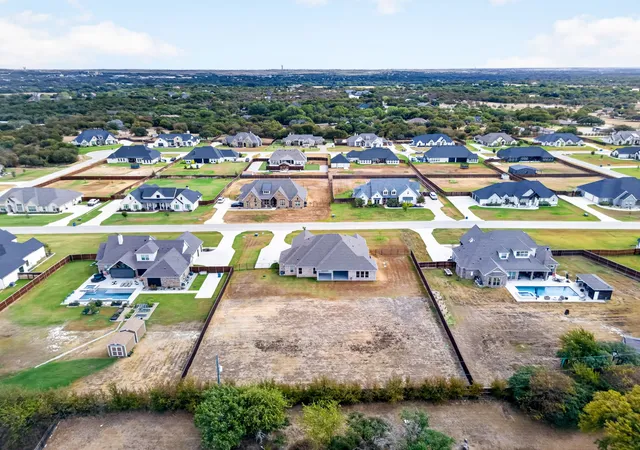 Photo 3 of Single family home for sale at 1009 Tobey Ct, Aledo, TX 76008 | MLS# 21396620 | Listing updated on 2026-10-10