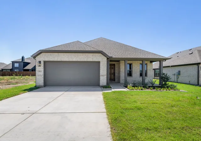 Photo 2 of Single family home for sale at 2453 Sundial Ln, Cleburne, TX 76031 | MLS# 21396671 | Listing updated on 2026-09-26