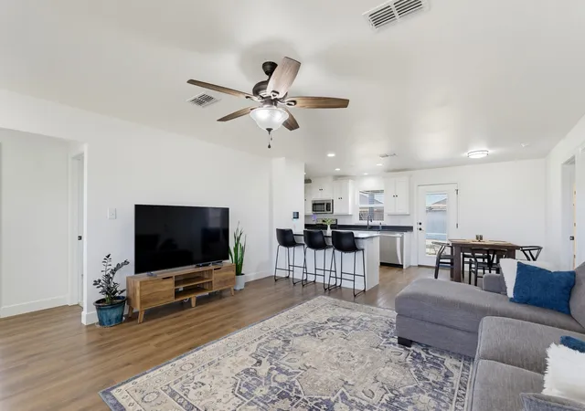 Photo 2 of Single family home for sale at 1824 Bandolero Rd, Abilene, TX 79602 | MLS# 21396667 | Listing updated on 2026-10-07